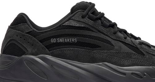 Женские кроссовки Adidas Yeezy Boost Boost 700 V2 Vanta