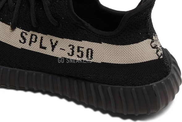 Унисекс кроссовки Adidas Yeezy Boost 350 V2 &amp;#039;Oreo&amp;#039;
